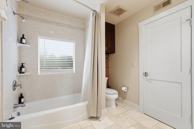 43449 LOST CORNER RD, Leesburg, VA 20176