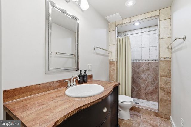 43449 LOST CORNER RD, Leesburg, VA 20176