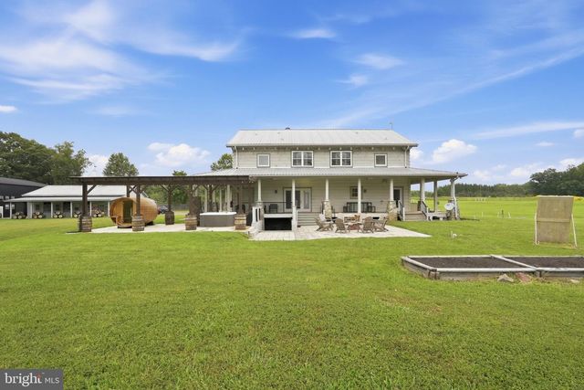 43449 LOST CORNER RD, Leesburg, VA 20176
