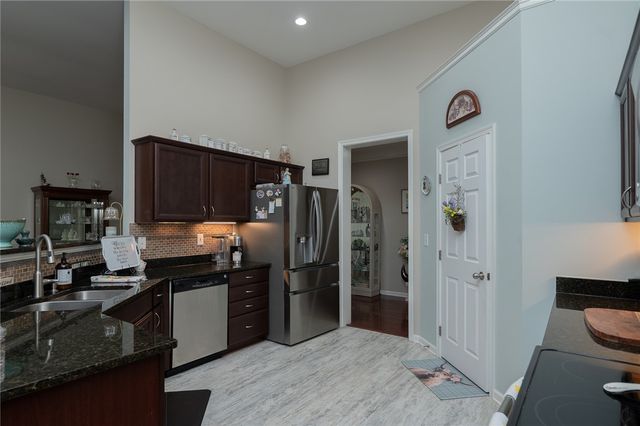 806 Hartscove Court, Boiling Springs, SC 29316