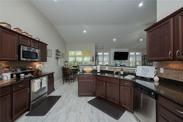 806 Hartscove Court, Boiling Springs, SC 29316