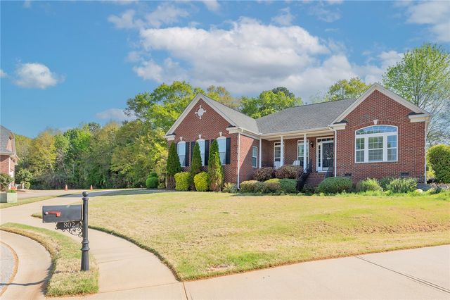 806 Hartscove Court, Boiling Springs, SC 29316