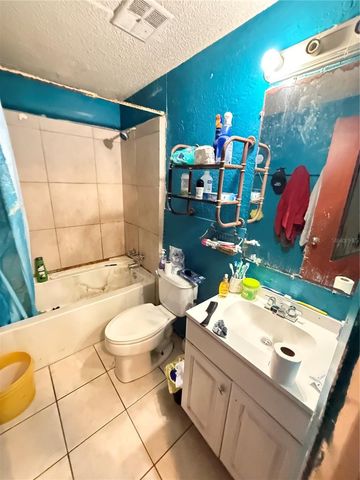 4212 9TH STREET E, Bradenton, FL 34208