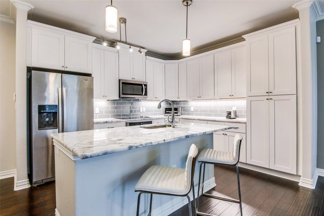 2500 King Arthur Boulevard 207, Lewisville, TX 75056