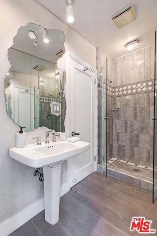 1514 San Ysidro Drive, Beverly Hills, CA 90210