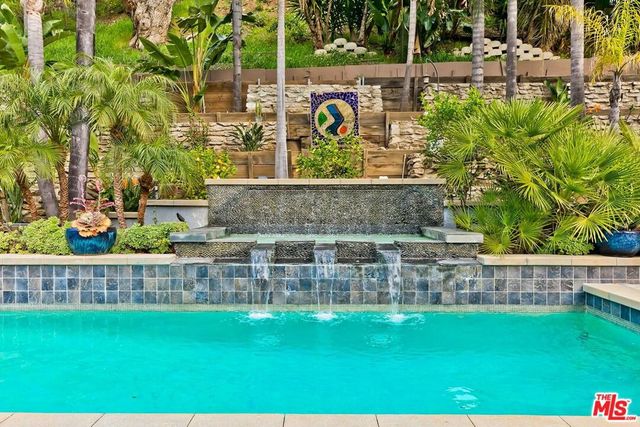 1514 San Ysidro Drive, Beverly Hills, CA 90210