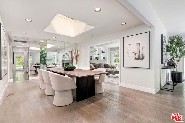 1514 San Ysidro Drive, Beverly Hills, CA 90210