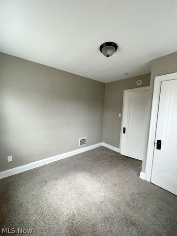 255 Cross Street, Akron, OH 44311