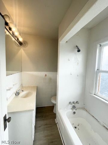 255 Cross Street, Akron, OH 44311