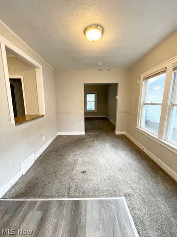 255 Cross Street, Akron, OH 44311