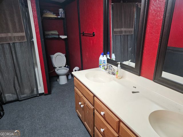 595 Hudson Mill Road, Hamilton, GA 31811