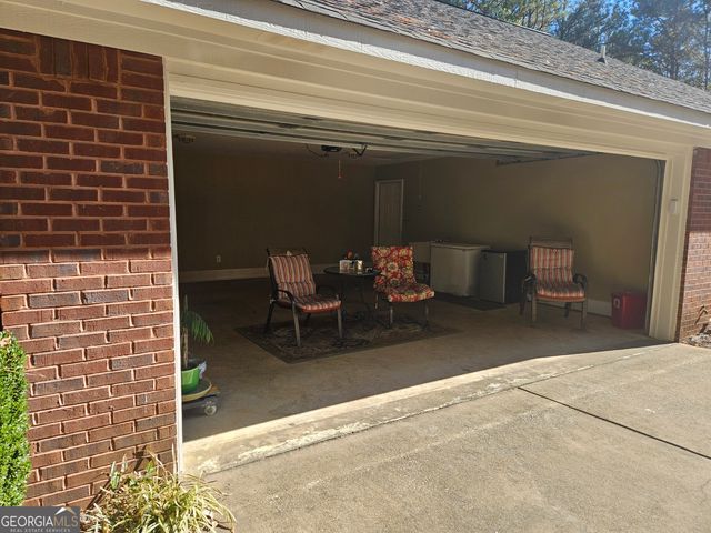 595 Hudson Mill Road, Hamilton, GA 31811