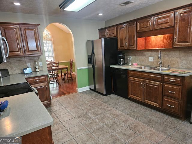 595 Hudson Mill Road, Hamilton, GA 31811