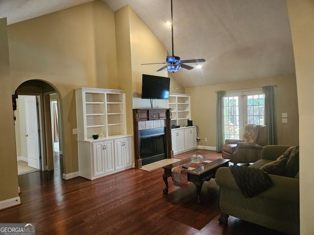 595 Hudson Mill Road, Hamilton, GA 31811