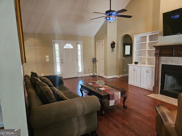 595 Hudson Mill Road, Hamilton, GA 31811