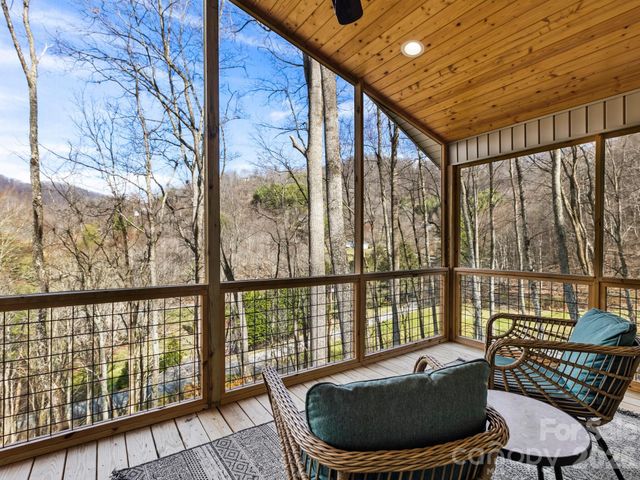 98 Harmony Hill Lane, Mars Hill, NC 28754