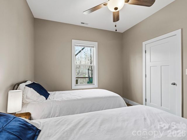 98 Harmony Hill Lane, Mars Hill, NC 28754