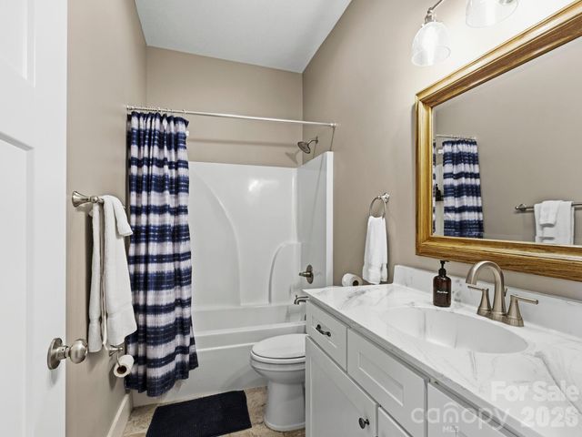 98 Harmony Hill Lane, Mars Hill, NC 28754