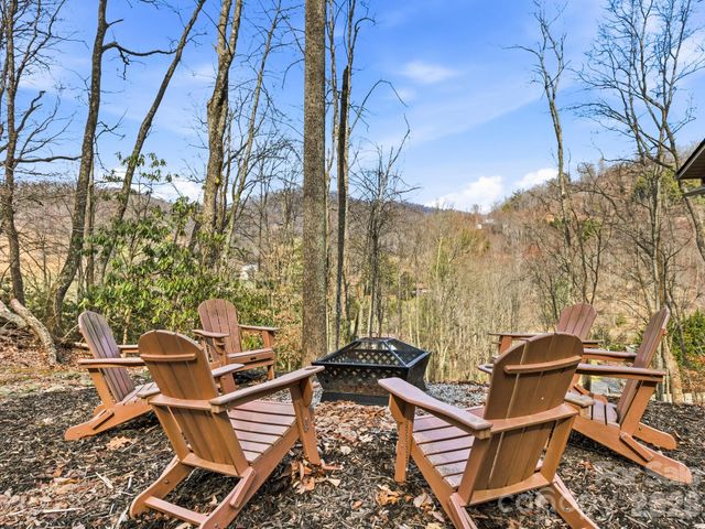 98 Harmony Hill Lane, Mars Hill, NC 28754