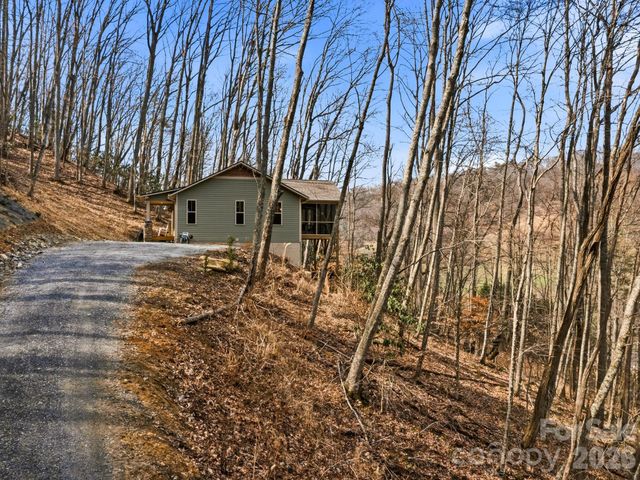 98 Harmony Hill Lane, Mars Hill, NC 28754