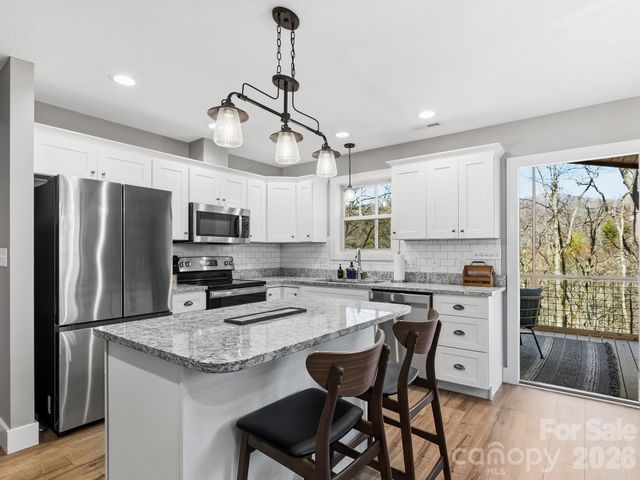 98 Harmony Hill Lane, Mars Hill, NC 28754