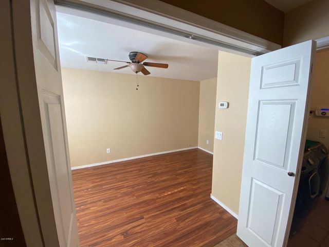 2004 N 78TH Avenue, Phoenix, AZ 85035