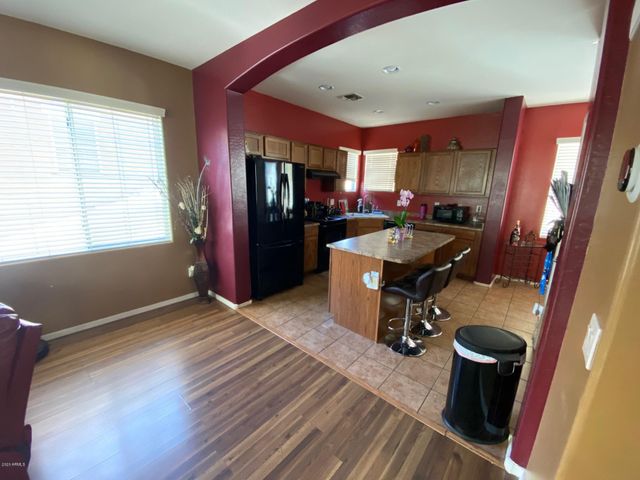 2004 N 78TH Avenue, Phoenix, AZ 85035