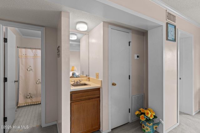 1404 Canal Drive 14, Carolina Beach, NC 28428