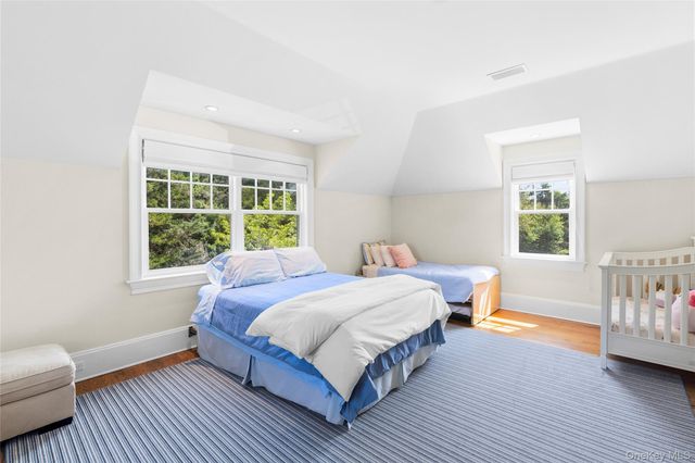 19 Jagger Lane, Westhampton, NY 11977