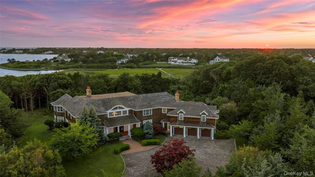 19 Jagger Lane, Westhampton, NY 11977