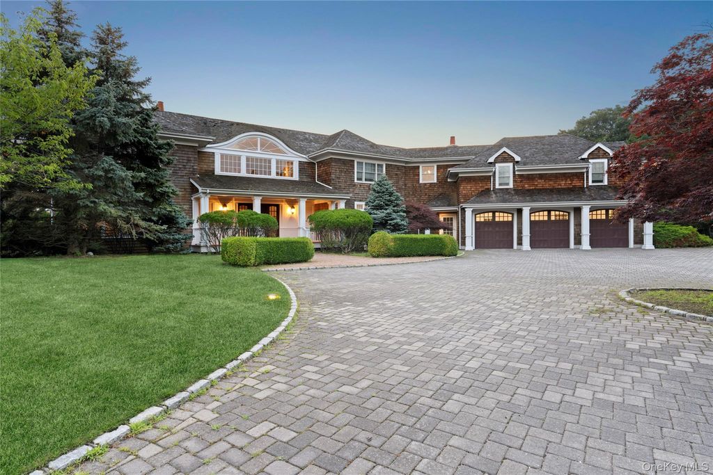 19 Jagger Lane, Westhampton, NY 11977
