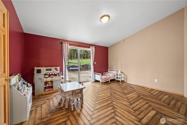 36421 80th Avenue E, Eatonville, WA 98328