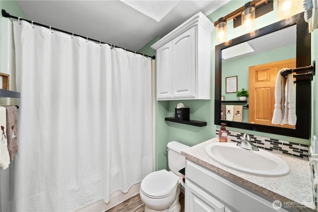 36421 80th Avenue E, Eatonville, WA 98328