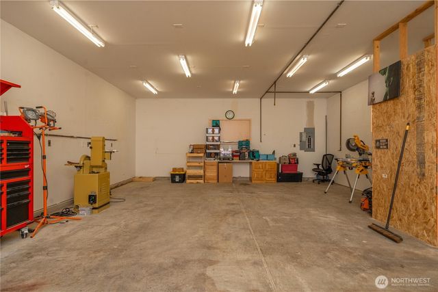 36421 80th Avenue E, Eatonville, WA 98328