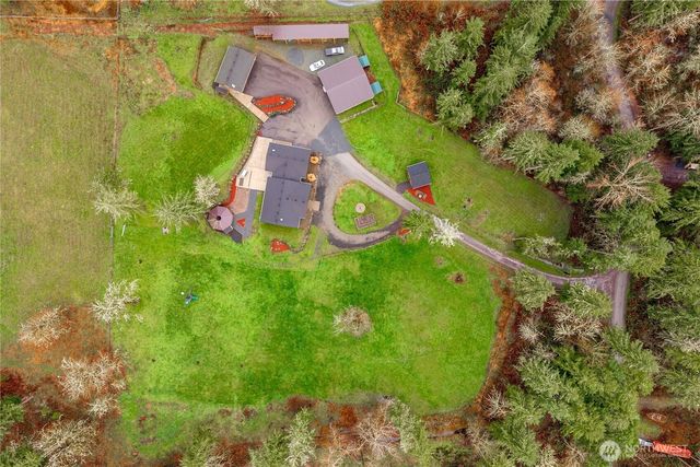 36421 80th Avenue E, Eatonville, WA 98328