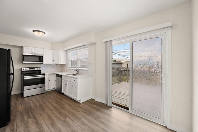 6836 Olcott Avenue, Hammond, IN 46323