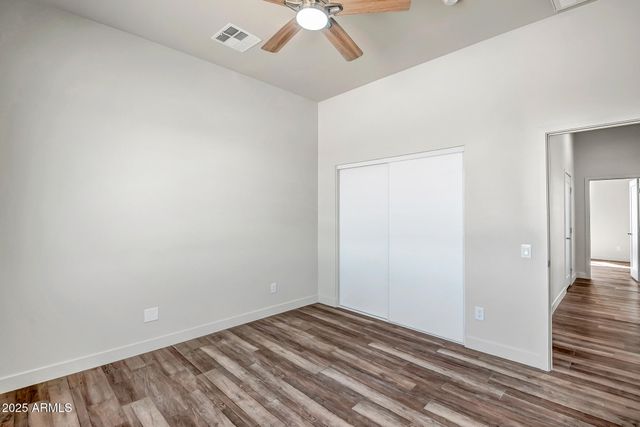 25113 W LOWDEN Road, Wittmann, AZ 85361