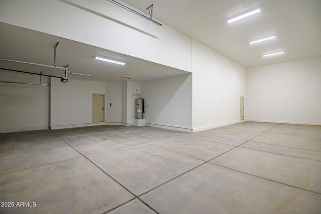 25113 W LOWDEN Road, Wittmann, AZ 85361