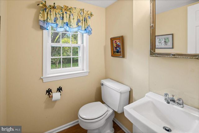 231 BERTRAND DR, Princeton, NJ 08540