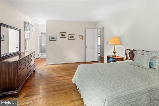 231 BERTRAND DR, Princeton, NJ 08540