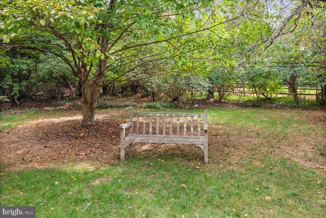 231 BERTRAND DR, Princeton, NJ 08540