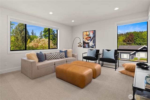5225 114th Ave NE, Kirkland, WA 98033