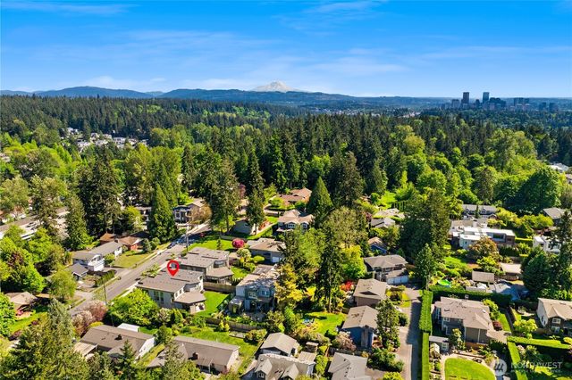 5225 114th Ave NE, Kirkland, WA 98033