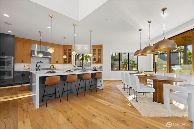 5225 114th Ave NE, Kirkland, WA 98033