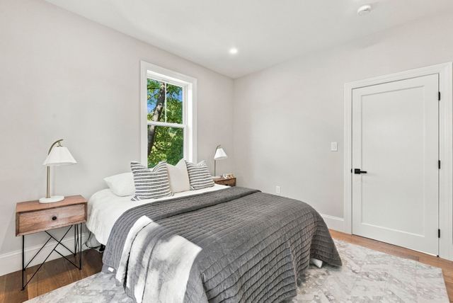 222 Putnam Ave, Cambridge, MA 02139