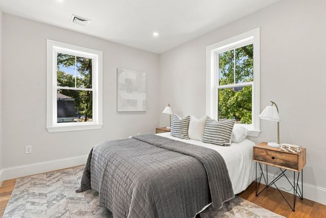 222 Putnam Ave, Cambridge, MA 02139