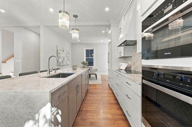 222 Putnam Ave, Cambridge, MA 02139