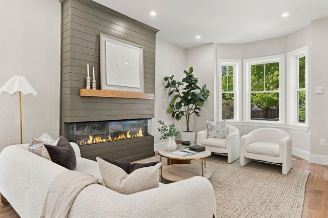222 Putnam Ave, Cambridge, MA 02139
