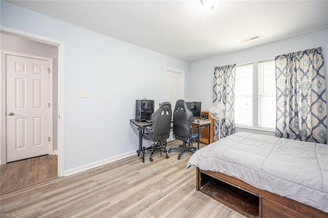 108 Foster RD, Yorktown, VA 23690