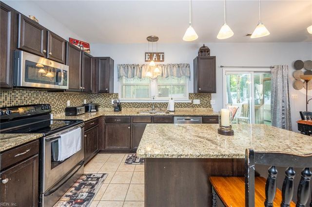 108 Foster RD, Yorktown, VA 23690